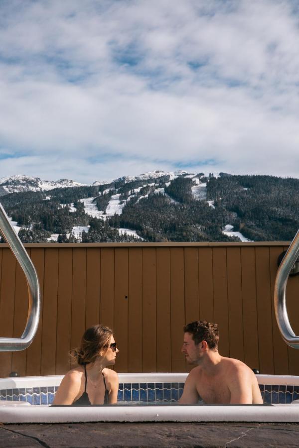 Sundial Hotel Whistler Exterior photo