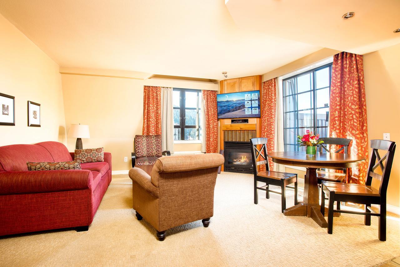 Sundial Hotel Whistler Exterior photo