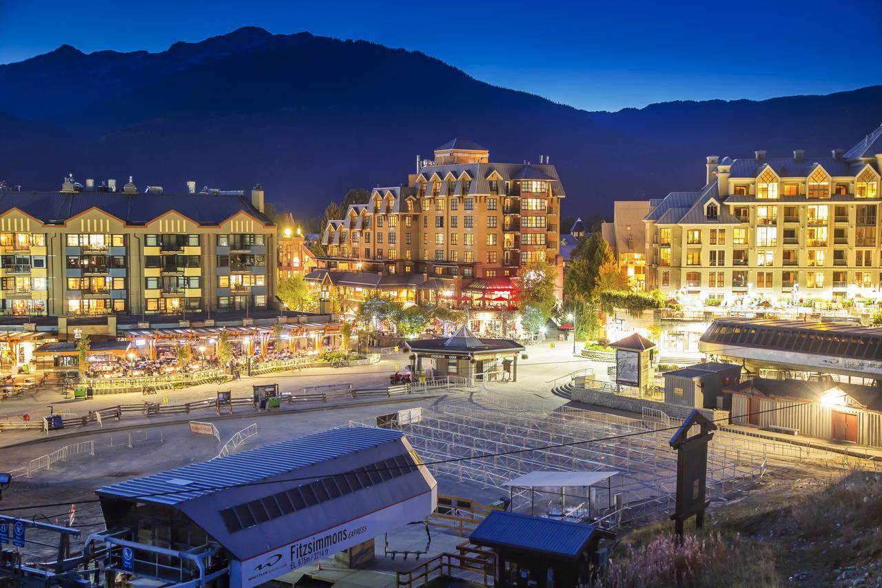 Sundial Hotel Whistler Exterior photo