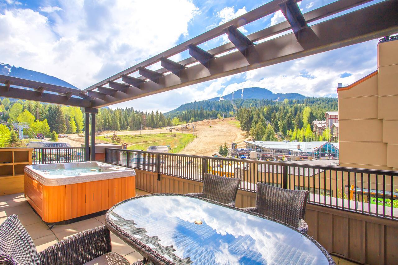 Sundial Hotel Whistler Exterior photo