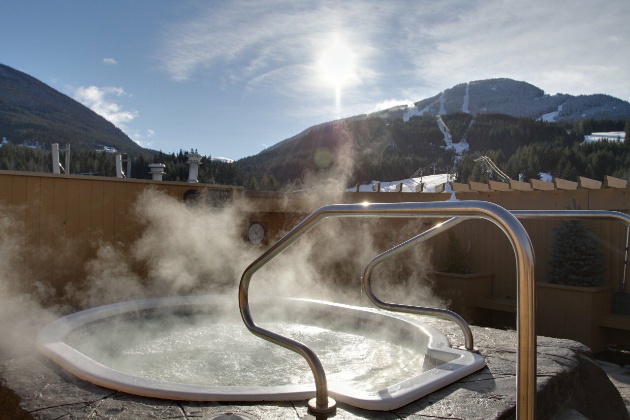 Sundial Hotel Whistler Exterior photo